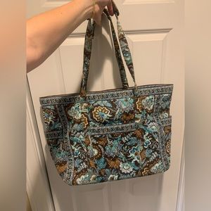 Vera Bradley medium/large tote bag!